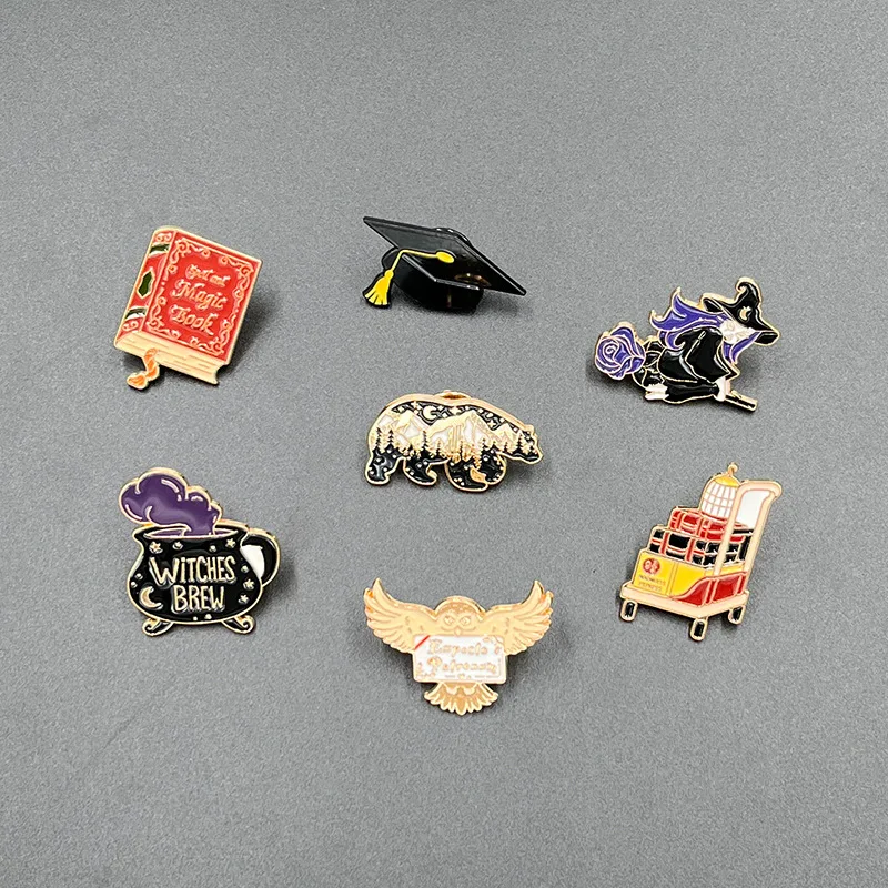 New movie merchandise brooch,  - đánh giá và giá Anime Kingdom Merchandise